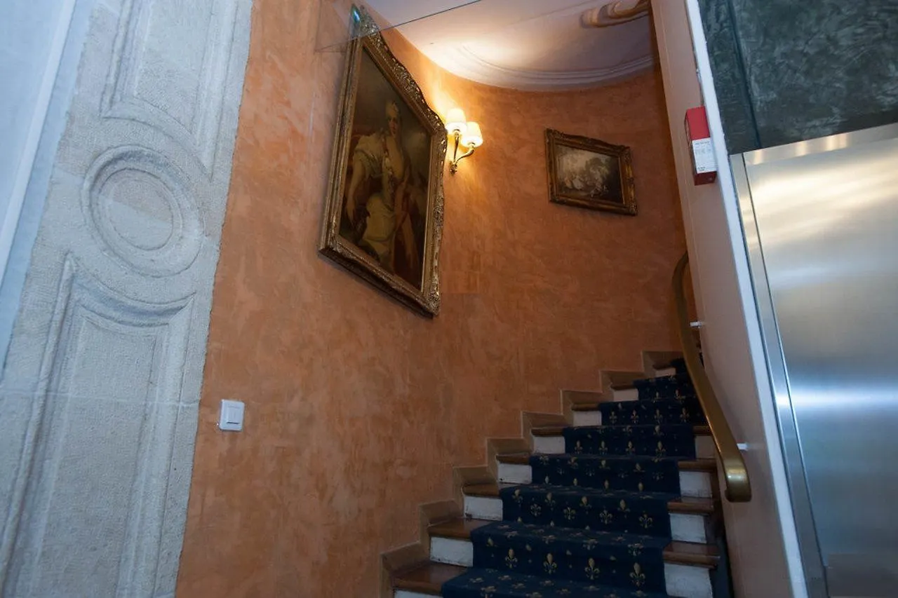 פריז Hotel Plaza Elysees