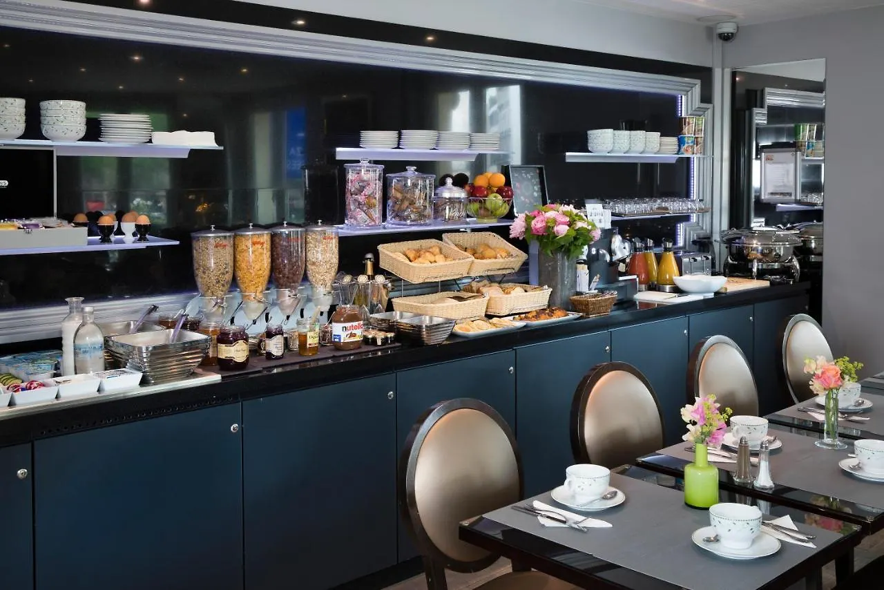 פריז Hotel Plaza Elysees 4*,